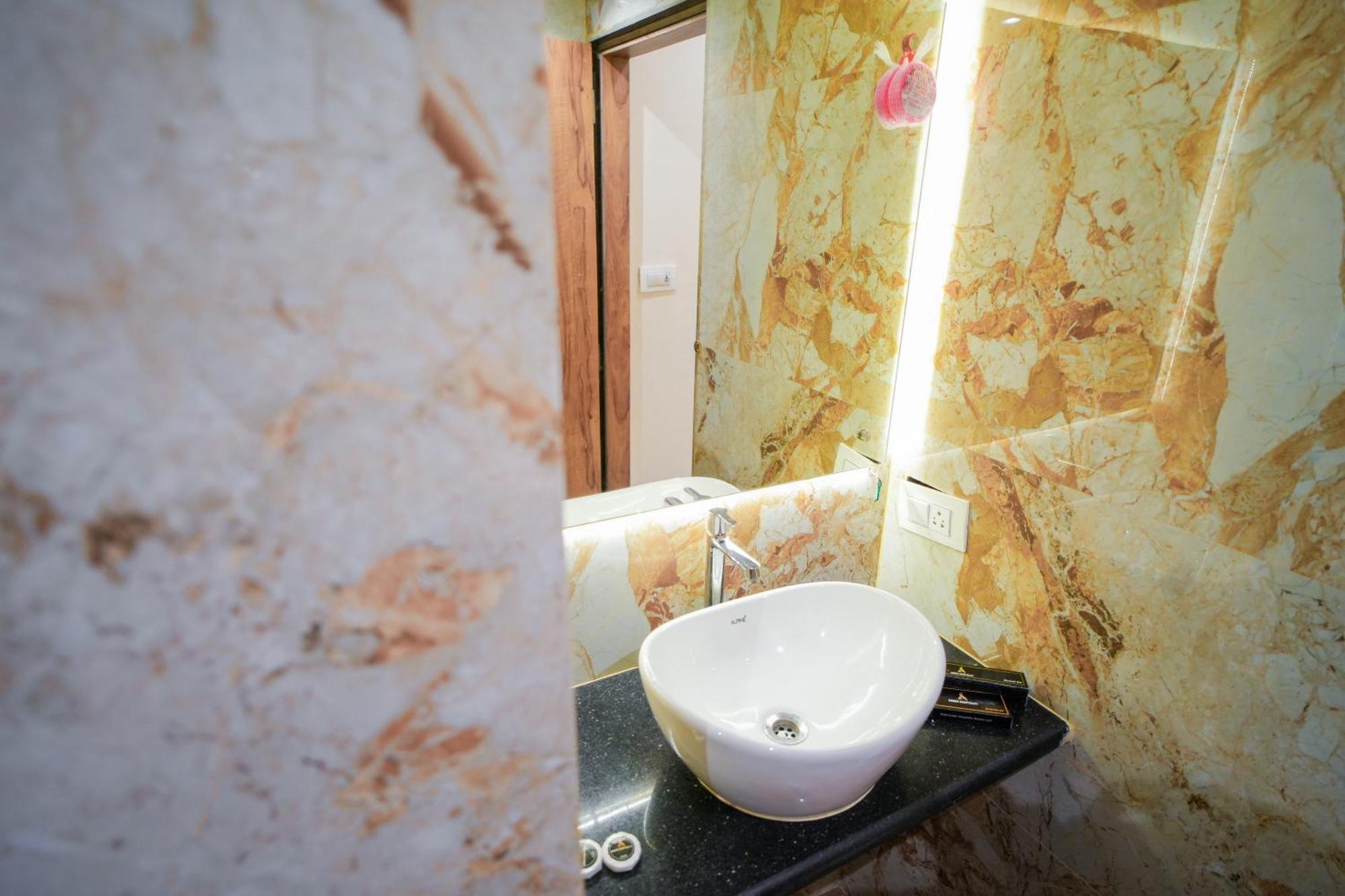 Hotel Skylink Hospitality Mahalaxmi Mumbai Exterior photo