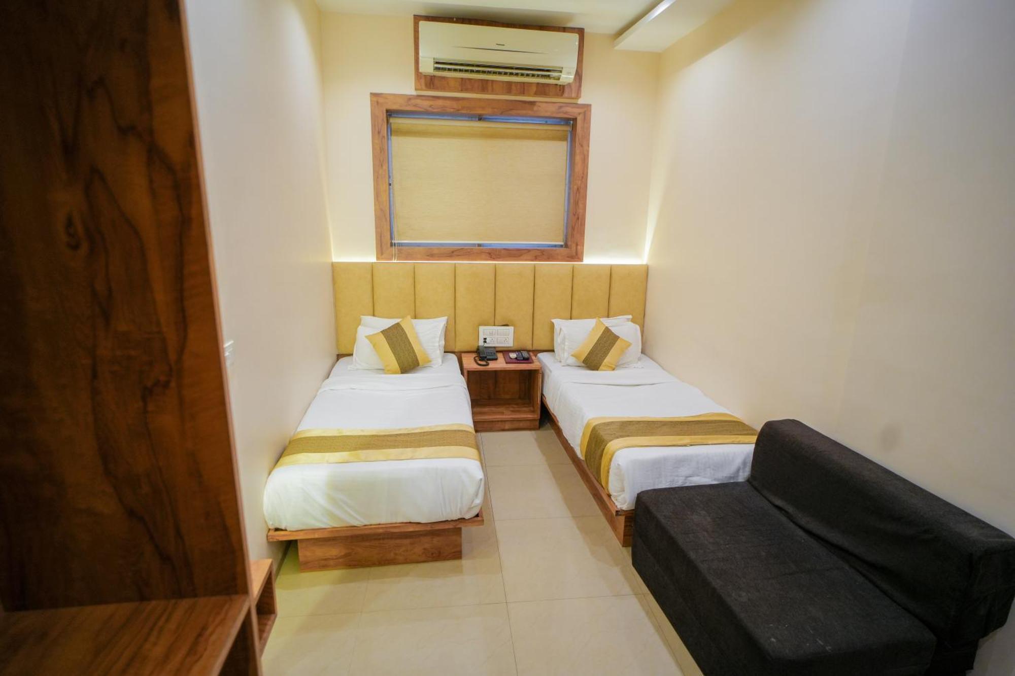 Hotel Skylink Hospitality Mahalaxmi Mumbai Exterior photo