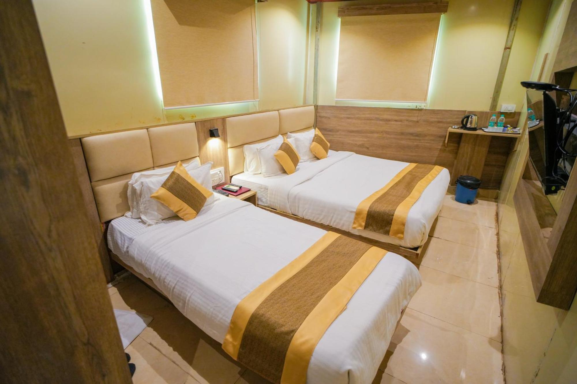 Hotel Skylink Hospitality Mahalaxmi Mumbai Exterior photo
