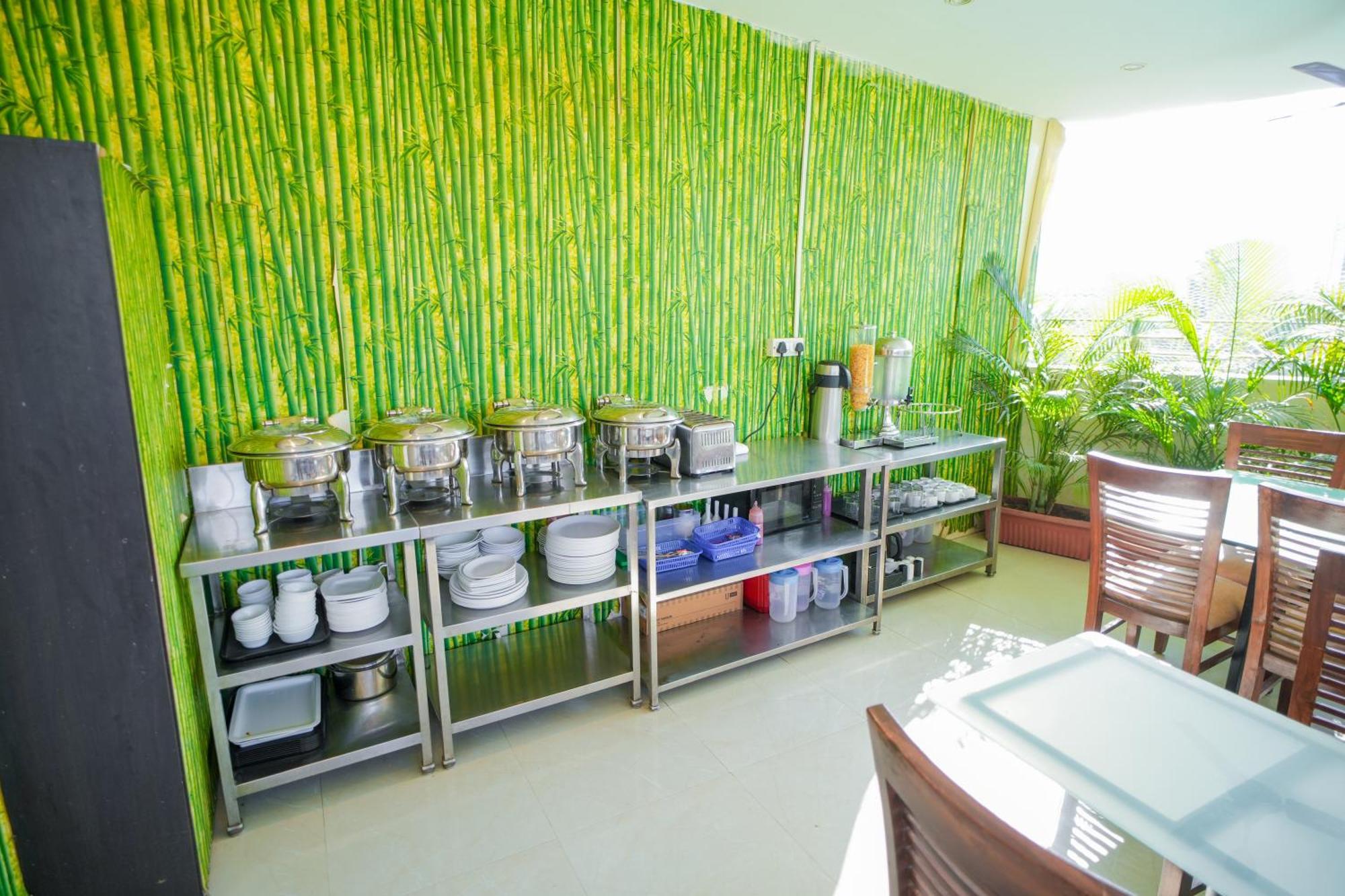 Hotel Skylink Hospitality Mahalaxmi Mumbai Exterior photo